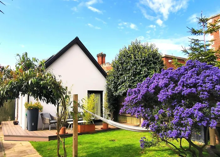 Hastings Casita, \'Little House\' Self Contained Garden Lodge, Close To Town And Seafront