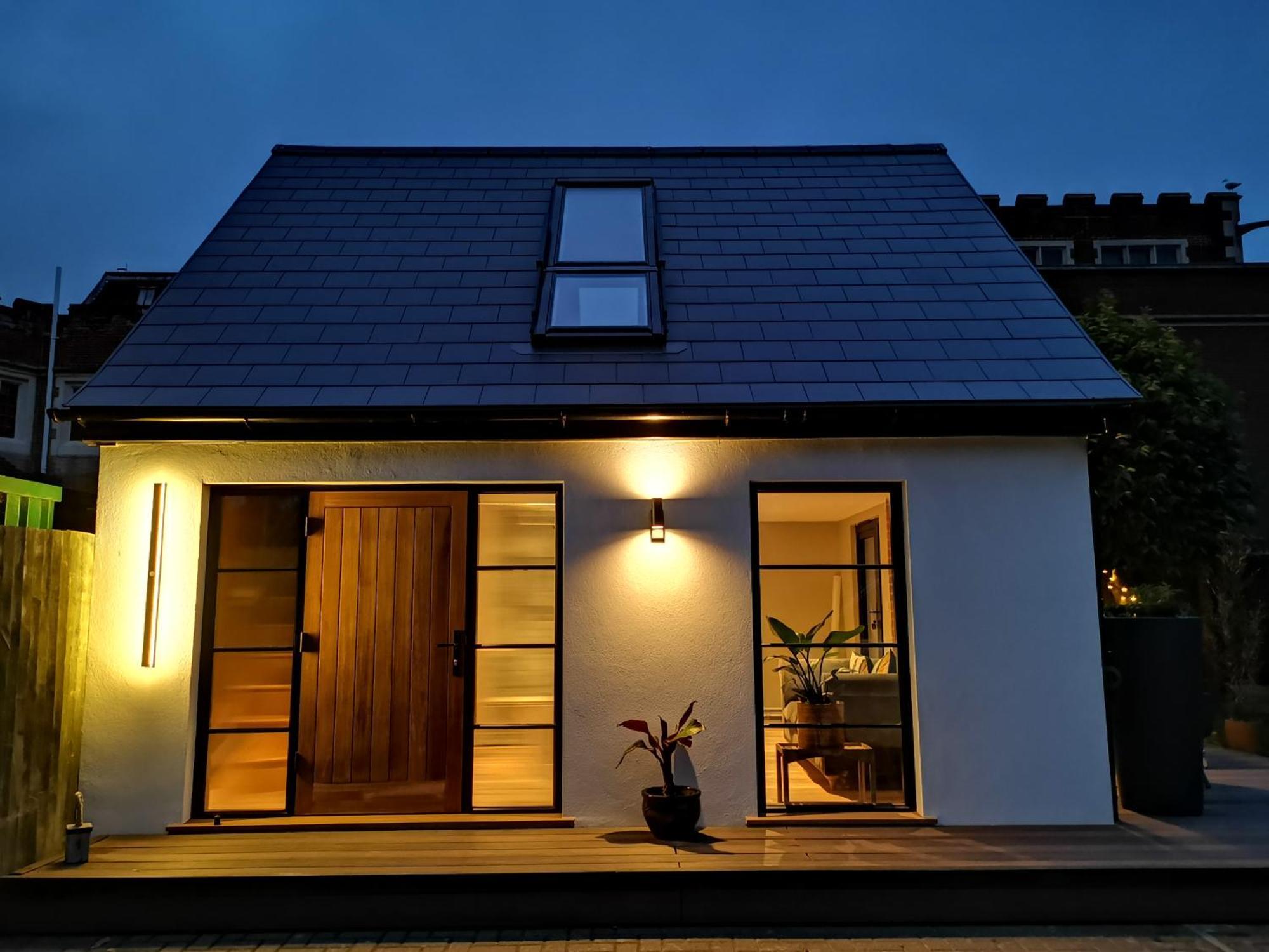 Apartamento Casita, 'little House' Self Contained Garden Lodge, Close To Town And Seafront